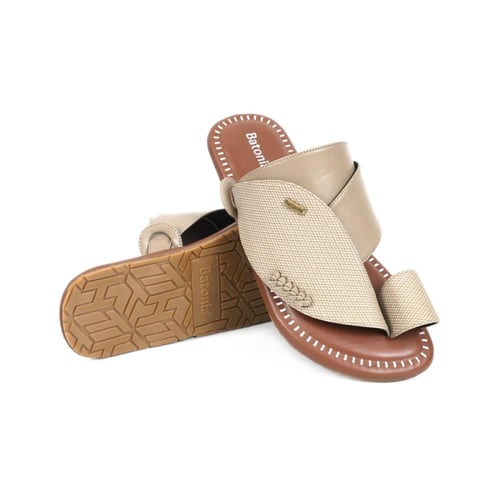 حذاء رجالي شرقي من باتونيا - بيج