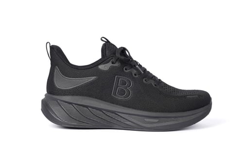حذاء رياضي من باتونيا - أسود
