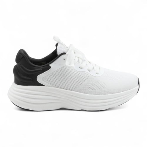 حذاء رياضي نسائي من باتونيا - أيض و أسود