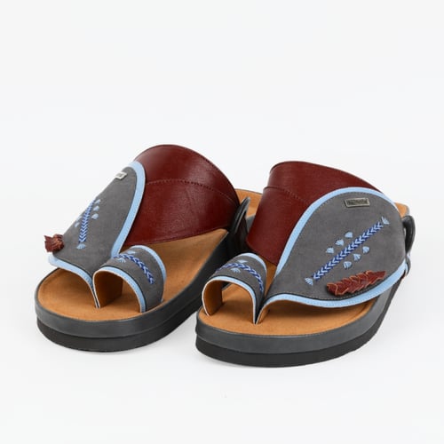 حذاء شرقي من باتونيا