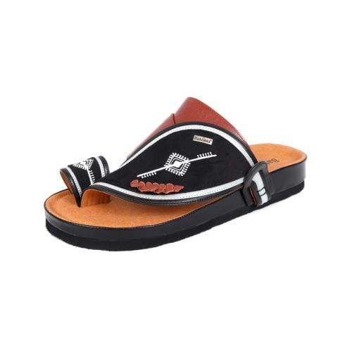 حذاء رجالي شرقي من باتونيا - اسود