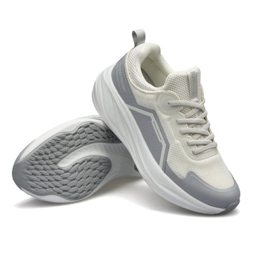 حذاء رياضي نسائي من باتونيا - ابيض ورمادي