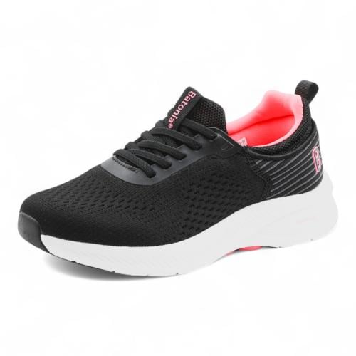 حذاء نسائي رياضي من باتونيا