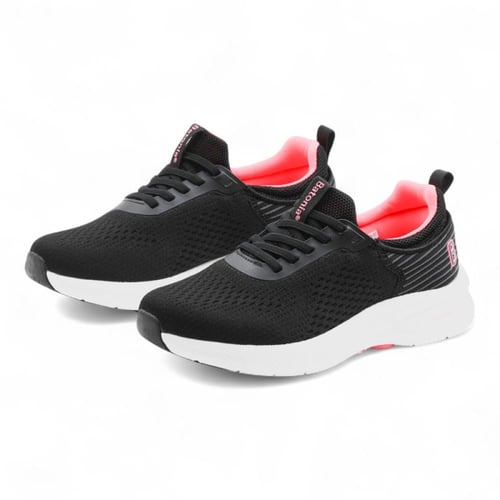 حذاء نسائي رياضي من باتونيا