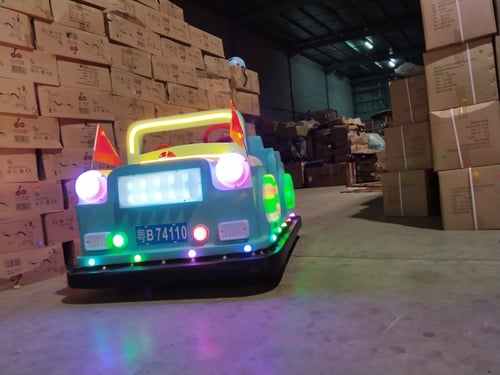 سيارة كلاسيكية ملاهي