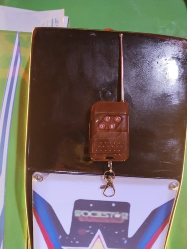 دبابة ملاهي كهربائية