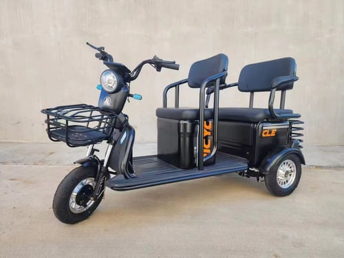 تك توك كبير