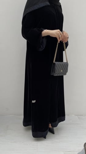 مخمل كوريxكريب مطرز كحلي