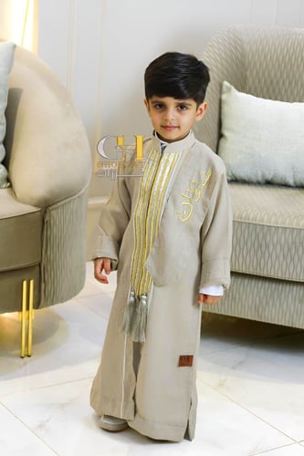 دقله مع الشال بالاسم من غرزات