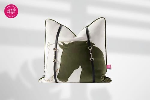 وسادة 45X45 فاخرة بتصميم الحصان – مخمل زيتي مع إكس...