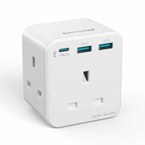 شاحن حائط RAVpower بقوة 20 وات و3 منافذ PC1037