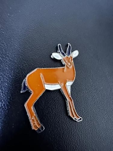 ملصق حديد غزال