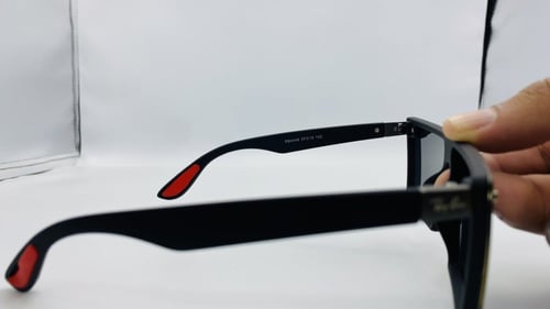 نظارة شمسية طيار افياتور من البلاستيك اللون أسود ر...