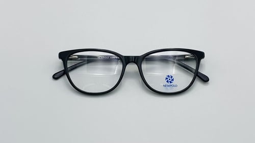 نظاره طبية بيضاوية اللون أسود رقم الموديل 88163C1