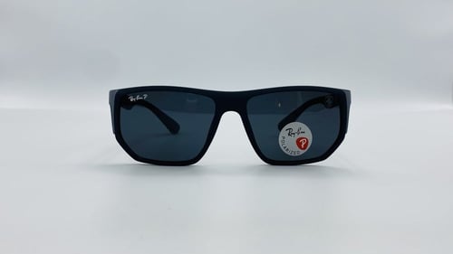 نظارة شمسية هندسية من البلاستيك اللون أسود رقم الم...