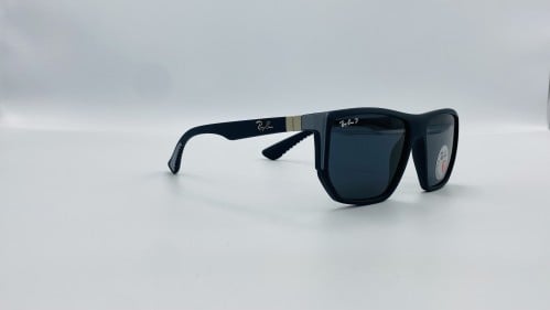 نظارة شمسية هندسية من البلاستيك اللون أسود رقم الم...