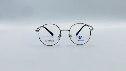 نظاره طبية دائرية من التيتانيوم اللون فضي أسود رقم...