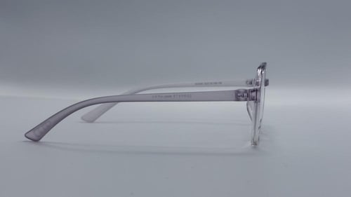 نظارة طبية نسائية هندسية من البلاستيك اللون بنفسجي...