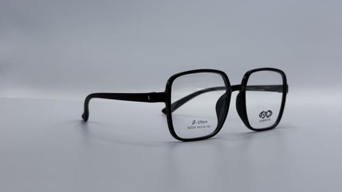 نظارة طبية مربعة من البلاستيك مناسبة للجنسين اللون...