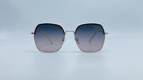 نظارة شمسية معدن هندسية اللون أبيض*ذهبي رقم المودي...