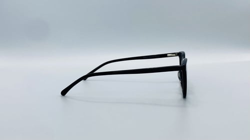 نظاره طبية بيضاوية اللون أسود رقم الموديل 88163C1