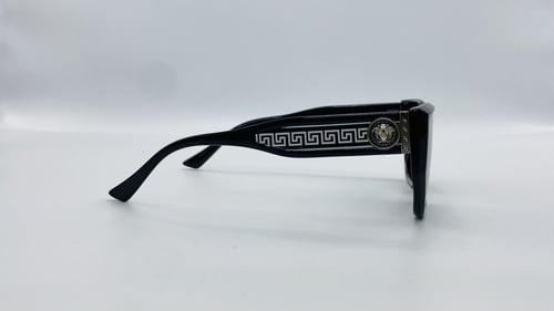 نظارة شمسية هندسية من البلاستيك اللون أسود رقم الم...