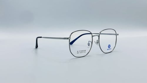نظاره طبية هندسية من التيتانيوم اللون فضي أسود رقم...