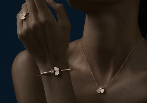 شوبارد | Happy hearts wings