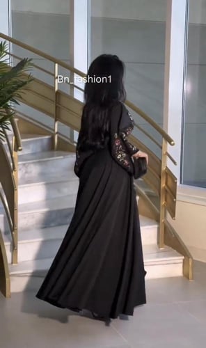 فستان مناسبات ثلاثة ألوان