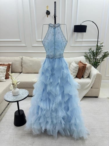 فستان سهرة ثلاث الوان