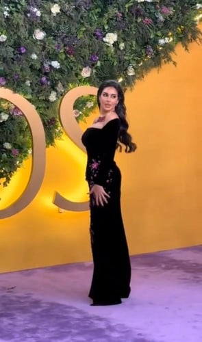 فستان سهرة مخمل