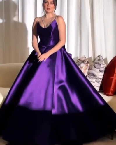 فستان سهرة ثلاث الوان