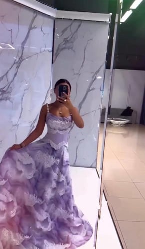 فستان سهرة ثلاثة ألوان