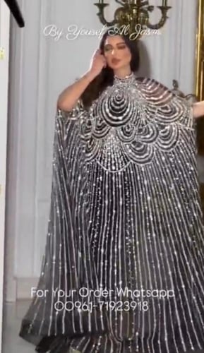 فستان سهرة ثلاثة ألوان