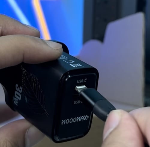 فيش جداري + شاحن سيارة منفذ الشحن الجديد