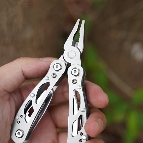 كماشة متعدد الوضائف 10 في 1 مصنوع من المعدن الصلب