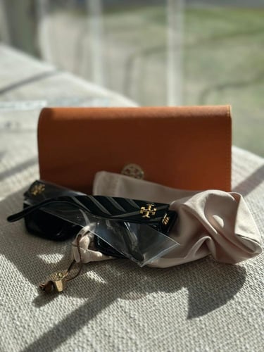 نظارة tory burch