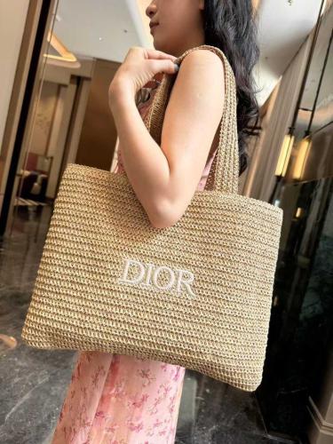 كيس dior