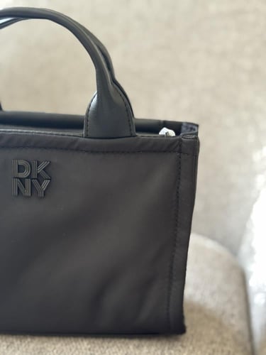 شنطة قماش dkny