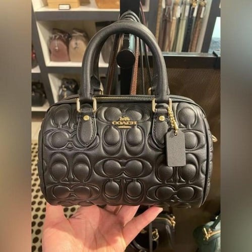 شنطة ميني coach