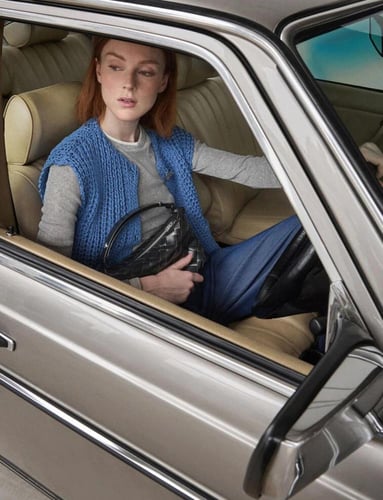 شنطة charles & keith