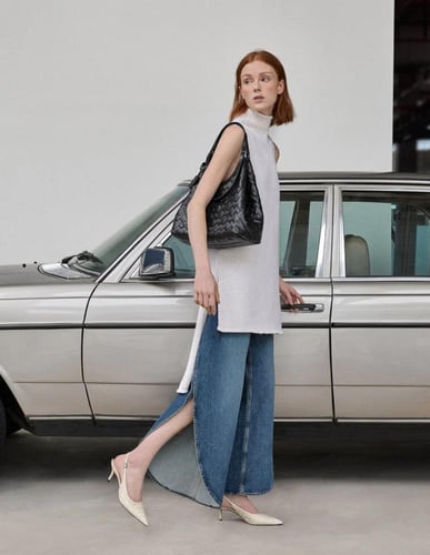 شنطة charles & keith