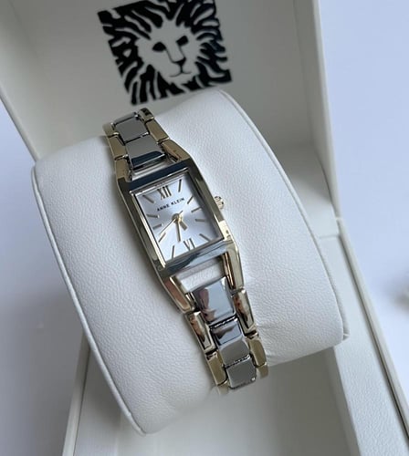 ساعة Anne klein