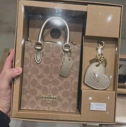 شنطة ميني coach