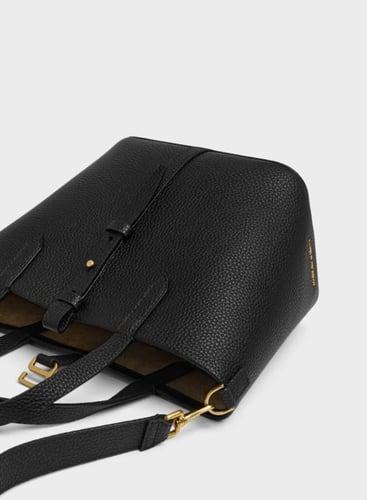 شنطة charles & keith