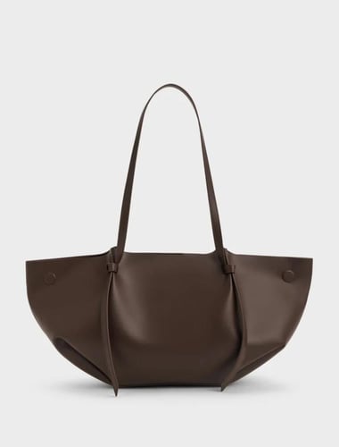 شنطة charles & keith لون اسبرسو المقاس العادي L