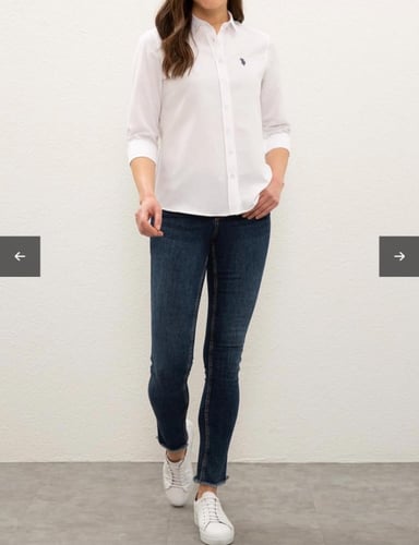 قميص أبيض polo