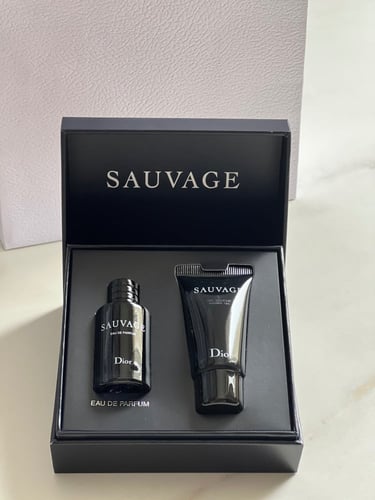 بوكس سوفاج عطر 10 مل + شاور 20 مل + كيس