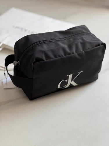 شنطة يد قماش رجالي ck