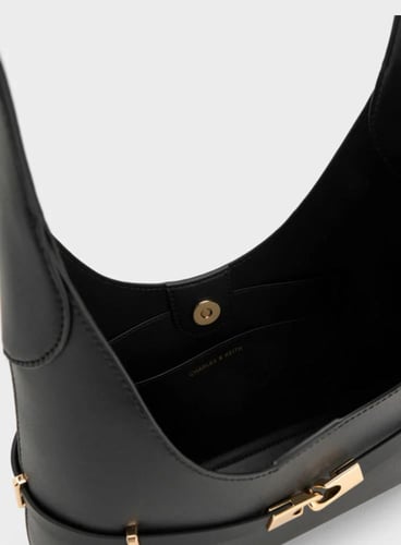 شنطة charles & keith